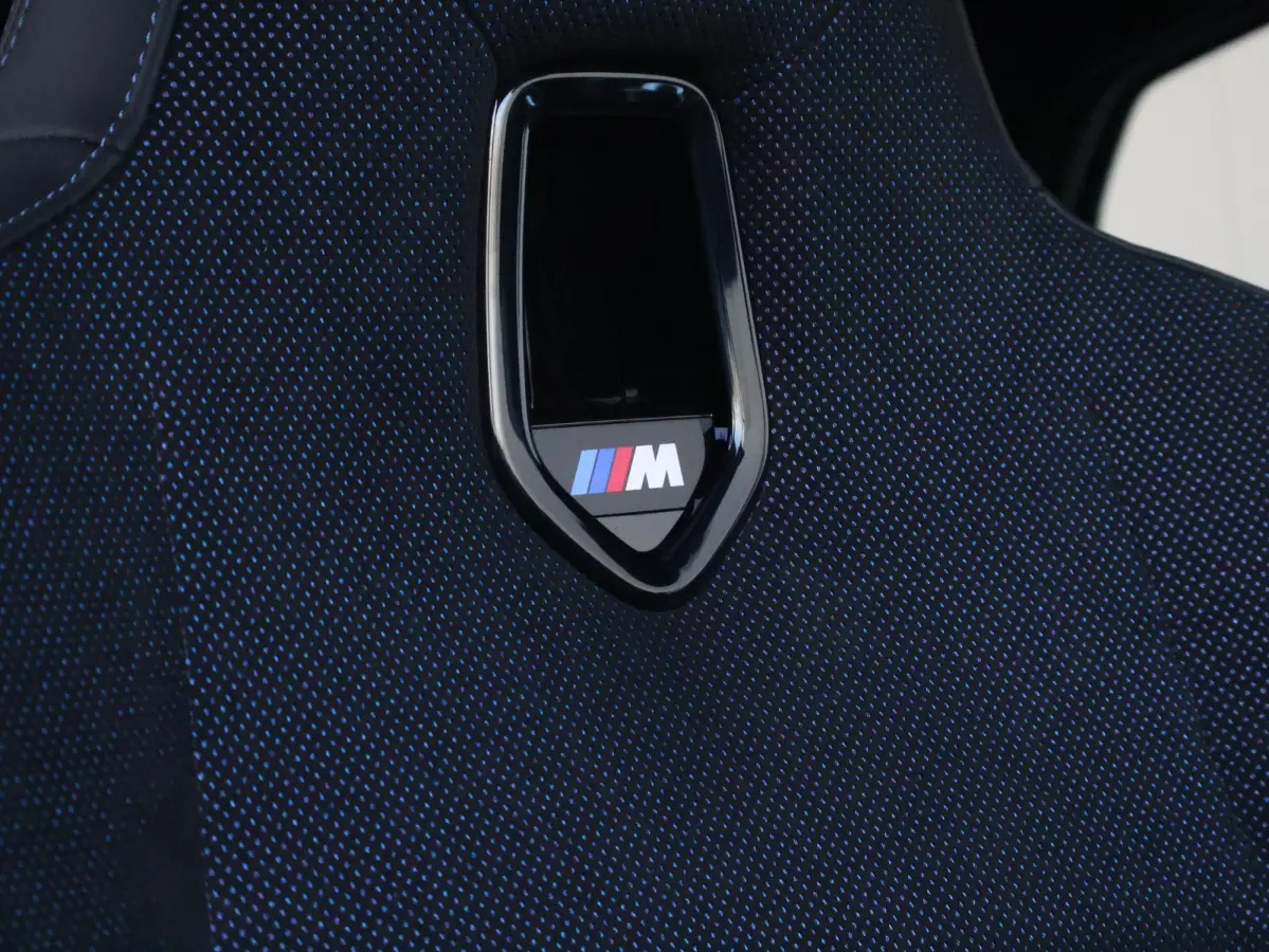 120 M Sport Pro BMW Individual Lakkleur/ Harman-Kardon/ Head-Up/M Sportstoelen/ Panoramadak/ Stuurwiel verwarming