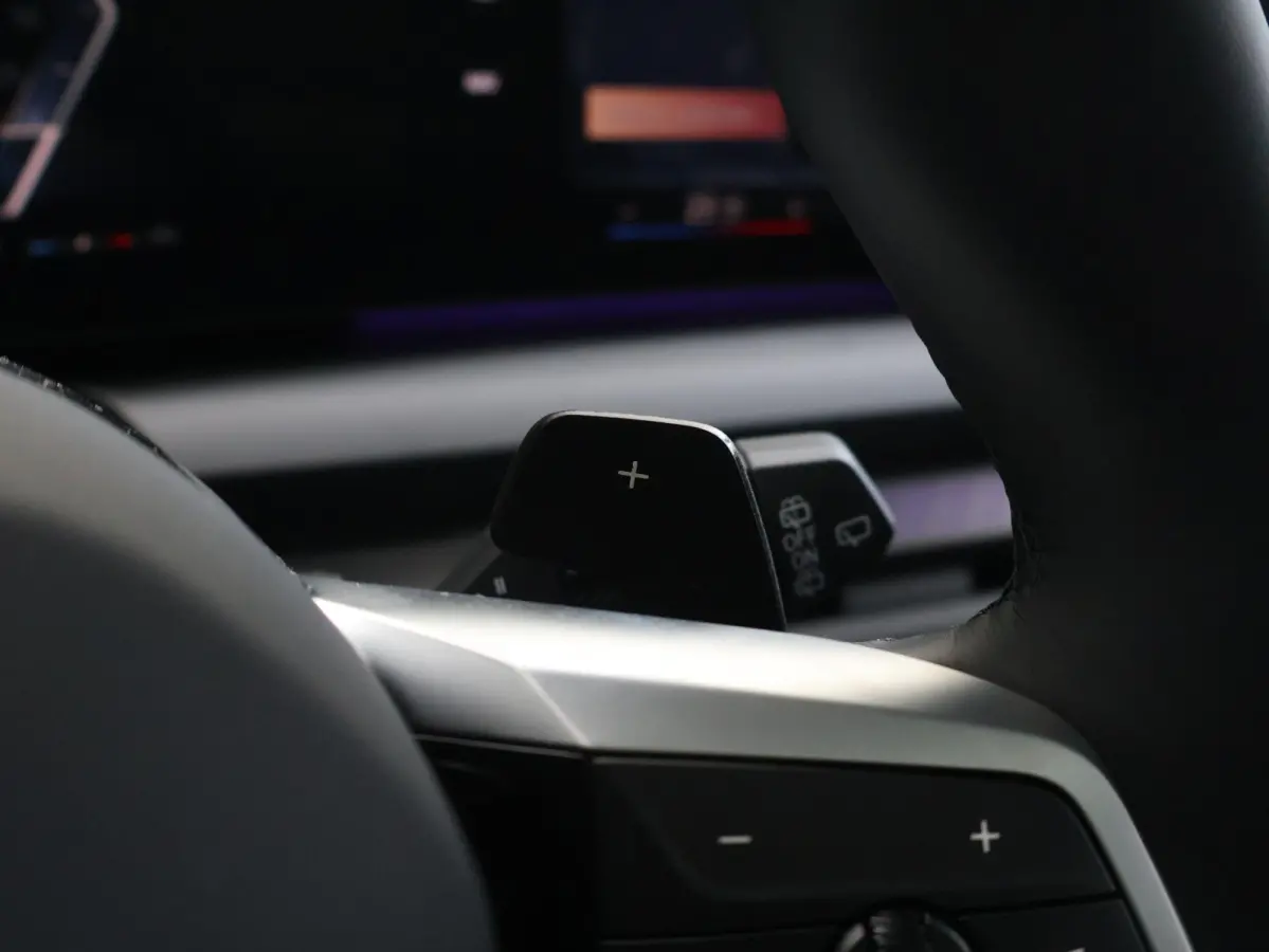 120 M Sport Pro BMW Individual Lakkleur/ Harman-Kardon/ Head-Up/M Sportstoelen/ Panoramadak/ Stuurwiel verwarming