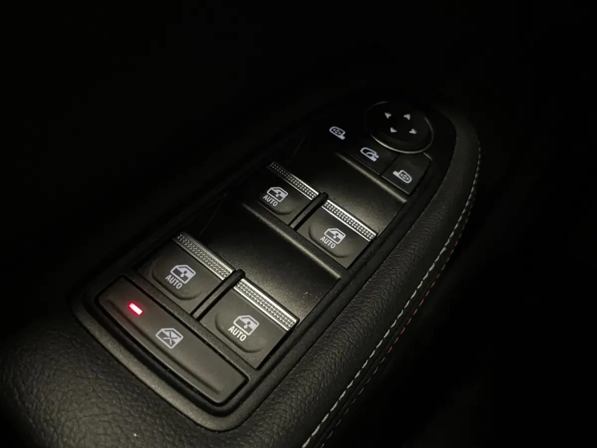 1.6 E-Tech Hybrid 145 R.S. Line|CARPLAY|CAMERA|ACC|BOSE|STOEL-,STUURVERW|LANE-ASSIST|INC.BTW|1e EIG|NL-AUTO|NAP|
