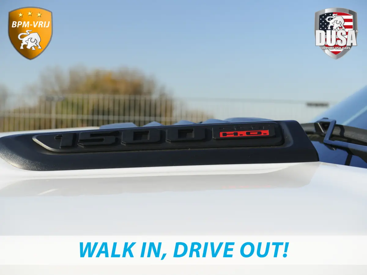 | 1500 | Limited | 3.0L Twin-Turbo I6 | High Output | Passenger Display | 14,4 Touch Screen | Harman Kardon | RAMBOX Getoonde accessoires zijn verkrijgbaar tegen meerprijs