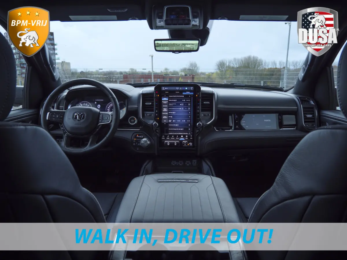 | 1500 | Limited | 3.0L Twin-Turbo I6 | High Output | Passenger Display | 14,4 Touch Screen | Harman Kardon | RAMBOX Getoonde accessoires zijn verkrijgbaar tegen meerprijs