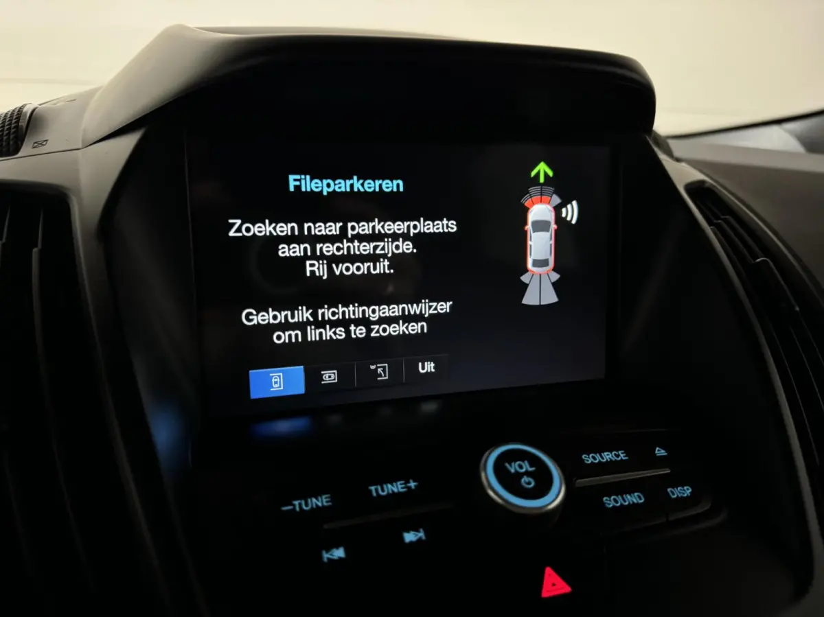 1.5 EcoBoost ST Line Navi Cruise Carplay PDC NAP