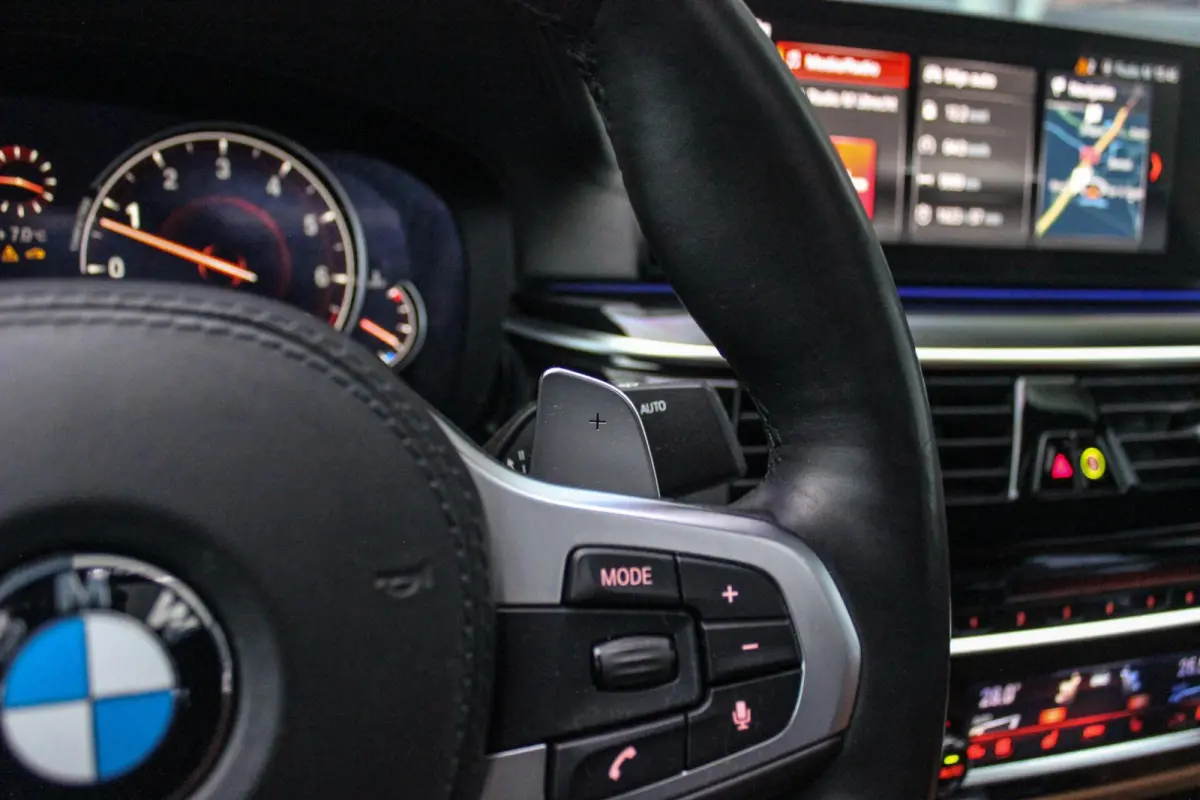 Gran Turismo 630i G32 High Executive M-sport | M-pakket | NL auto | Harman-kardon | 20 inch | Stoelverwarming | Stuurverwarming | Head-up | Camera | Dakraam