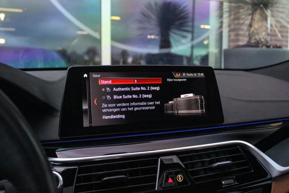 Gran Turismo 630i G32 High Executive M-sport | M-pakket | NL auto | Harman-kardon | 20 inch | Stoelverwarming | Stuurverwarming | Head-up | Camera | Dakraam