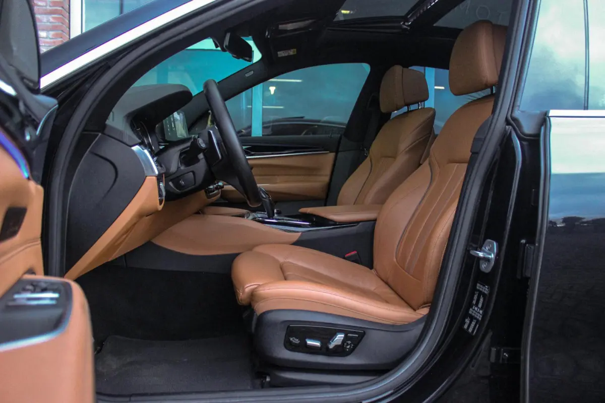 Gran Turismo 630i G32 High Executive M-sport | M-pakket | NL auto | Harman-kardon | 20 inch | Stoelverwarming | Stuurverwarming | Head-up | Camera | Dakraam