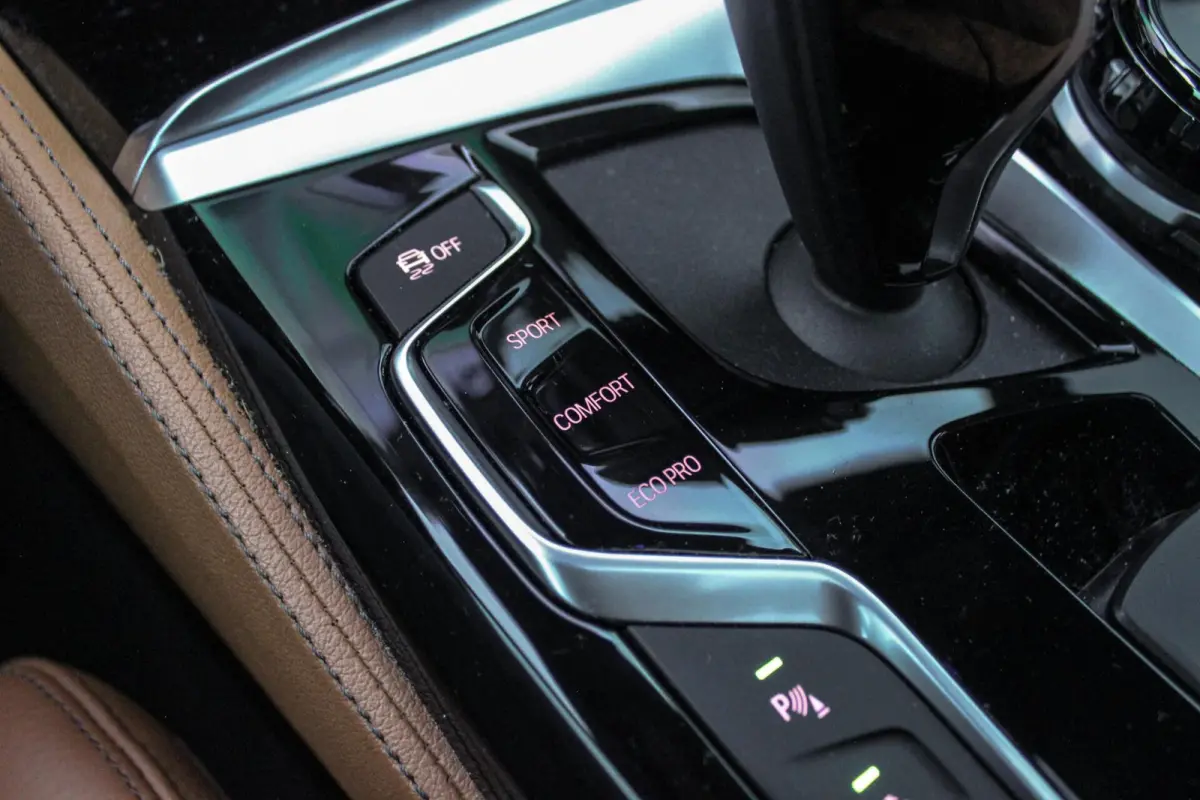Gran Turismo 630i G32 High Executive M-sport | M-pakket | NL auto | Harman-kardon | 20 inch | Stoelverwarming | Stuurverwarming | Head-up | Camera | Dakraam