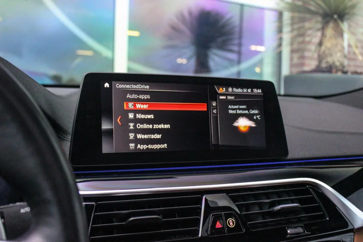Gran Turismo 630i G32 High Executive M-sport | M-pakket | NL auto | Harman-kardon | 20 inch | Stoelverwarming | Stuurverwarming | Head-up | Camera | Dakraam