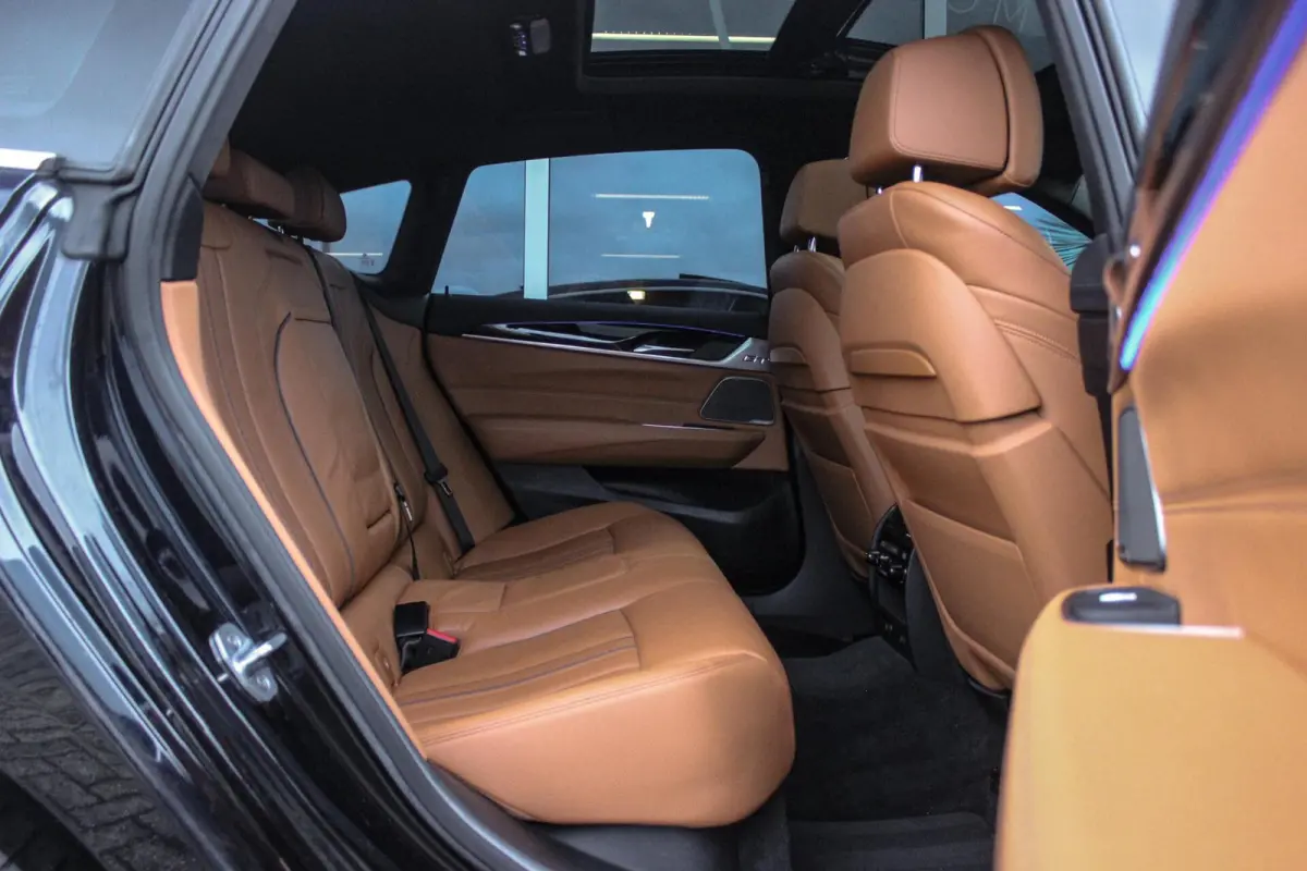 Gran Turismo 630i G32 High Executive M-sport | M-pakket | NL auto | Harman-kardon | 20 inch | Stoelverwarming | Stuurverwarming | Head-up | Camera | Dakraam