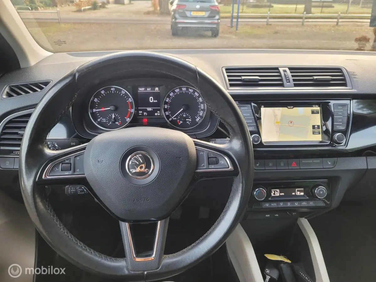 1.2 TSI 110 pk, Style,Navi, clima, pdc,lm
