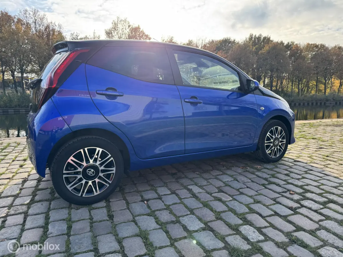 1.0 VVT-i x-clusiv