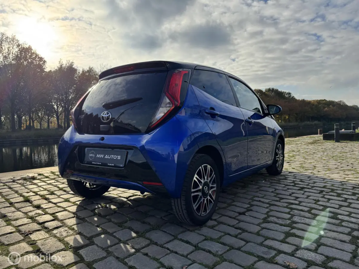 1.0 VVT-i x-clusiv