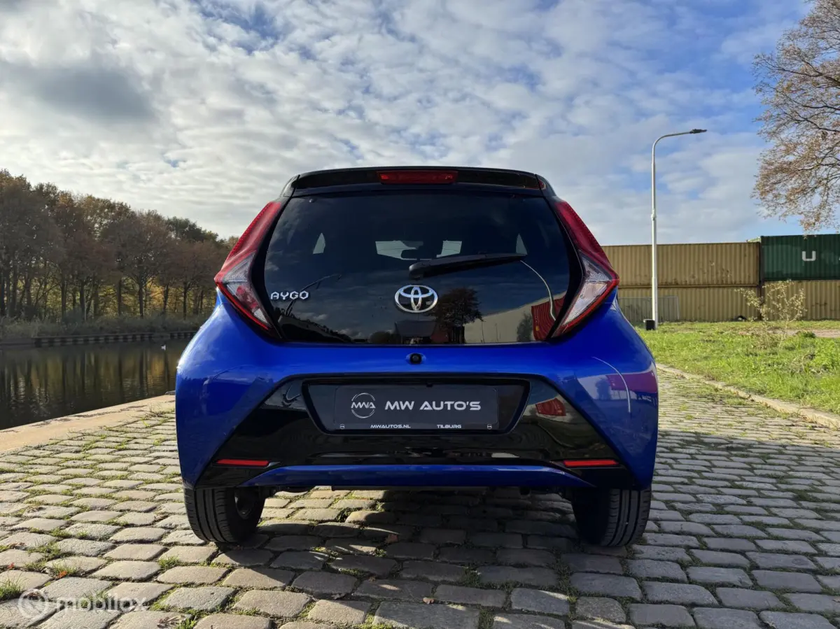 1.0 VVT-i x-clusiv