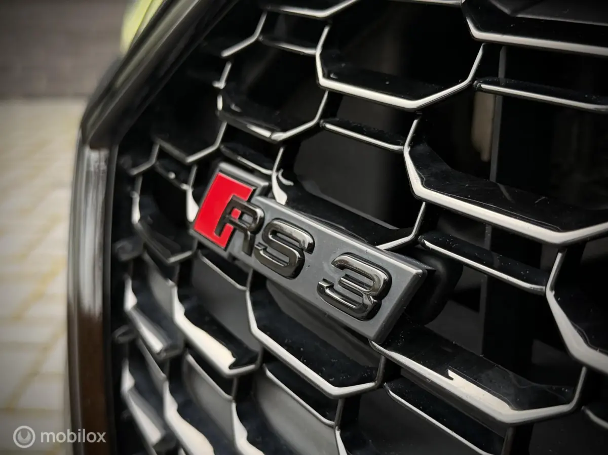 RS3 2.5 TFSI RS3 Quattro|Milltek|pano|carbon|B&O|Vol!