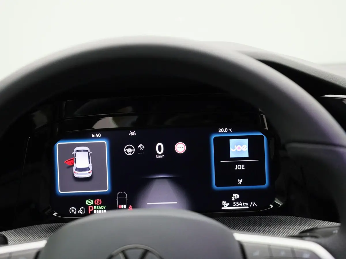 1.5 eHybrid GTE 272 PK | Automaat | Plug-In | Panorama Dak | Navigatie | Digitale Cockpit Pro | 360 Camera | Sport Pakket | Stoelverwarming | Stuurwielverwarming | Head-Updisplay | LED Matri