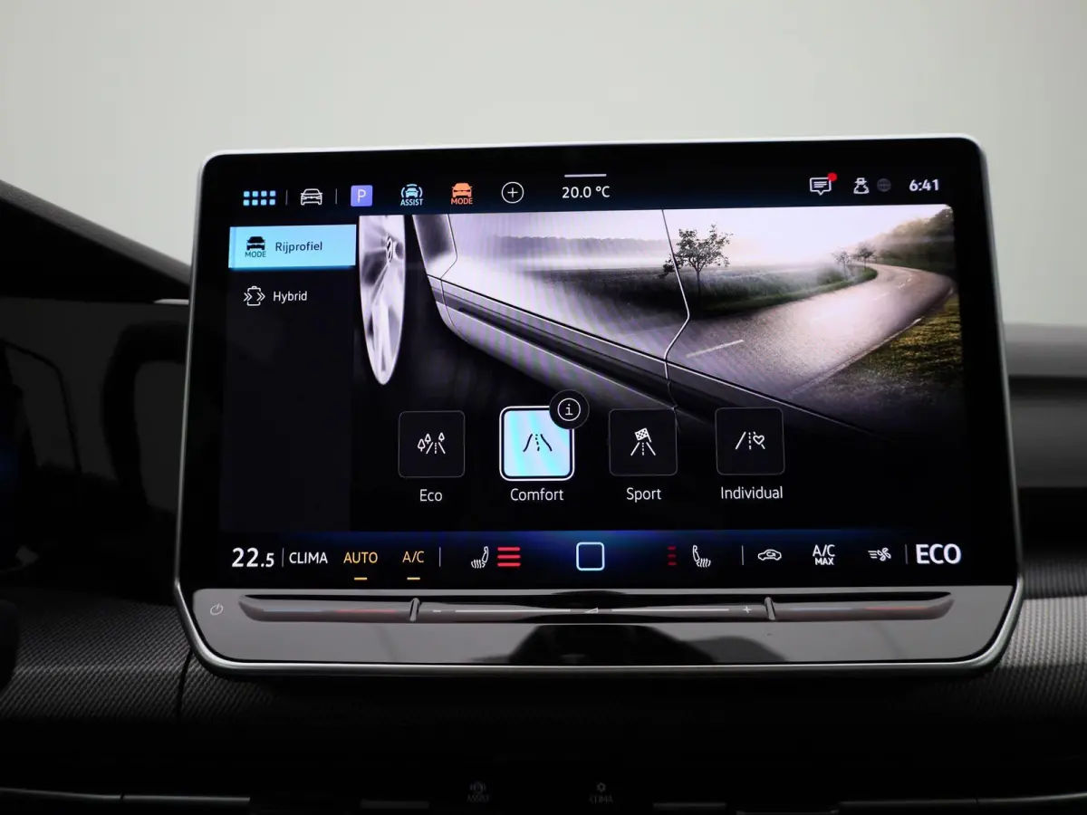 1.5 eHybrid GTE 272 PK | Automaat | Plug-In | Panorama Dak | Navigatie | Digitale Cockpit Pro | 360 Camera | Sport Pakket | Stoelverwarming | Stuurwielverwarming | Head-Updisplay | LED Matri