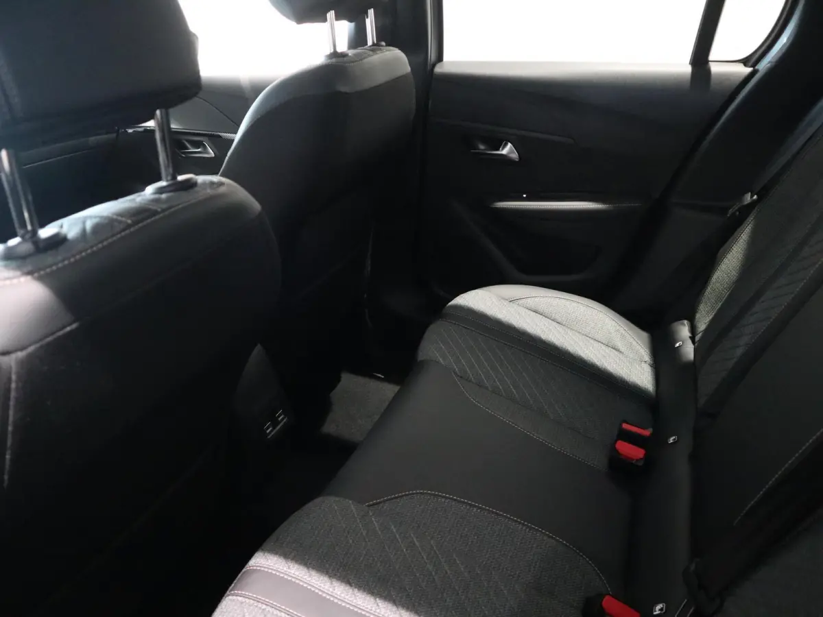 e-Style 50 kWh | Navigatie | Keyless | Parkeersensoren | LM-Velgen | LED |
