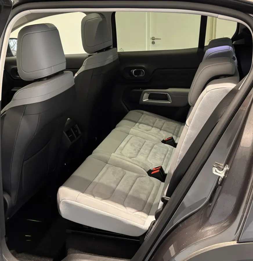 1.6 Plug-in Hybrid 225 ë-Series Citroen C5 Aircross 1.6 Plug-in Hybrid ë-Series | Apple Carplay & Android Auto | Camera | Panorama dak |