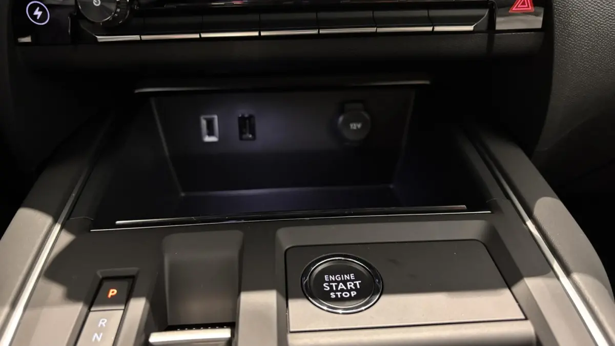 1.6 Plug-in Hybrid 225 ë-Series Citroen C5 Aircross 1.6 Plug-in Hybrid ë-Series | Apple Carplay & Android Auto | Camera | Panorama dak |