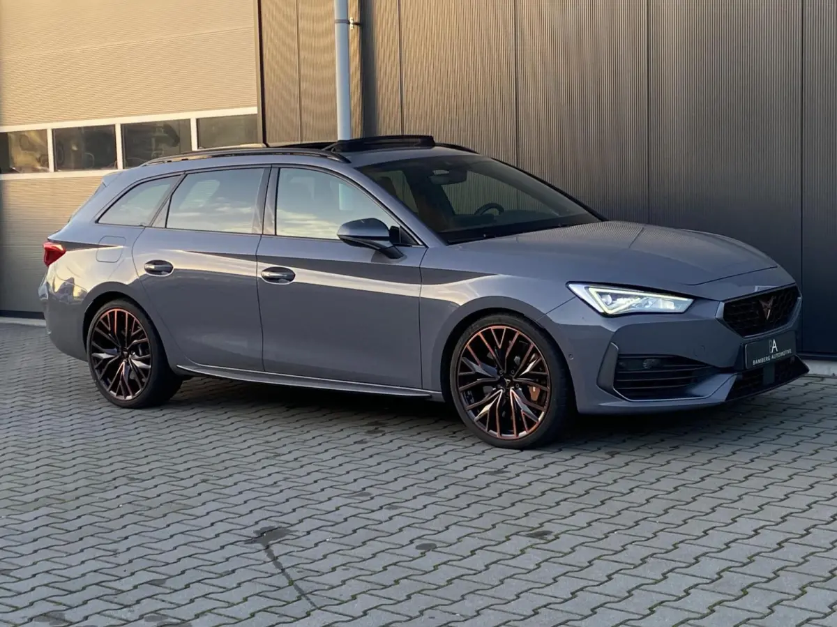 ST VZ 4Drive|pano|trekhaak|Brembo| full-option