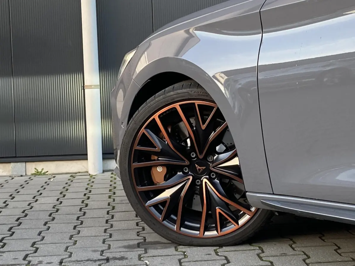 ST VZ 4Drive|pano|trekhaak|Brembo| full-option