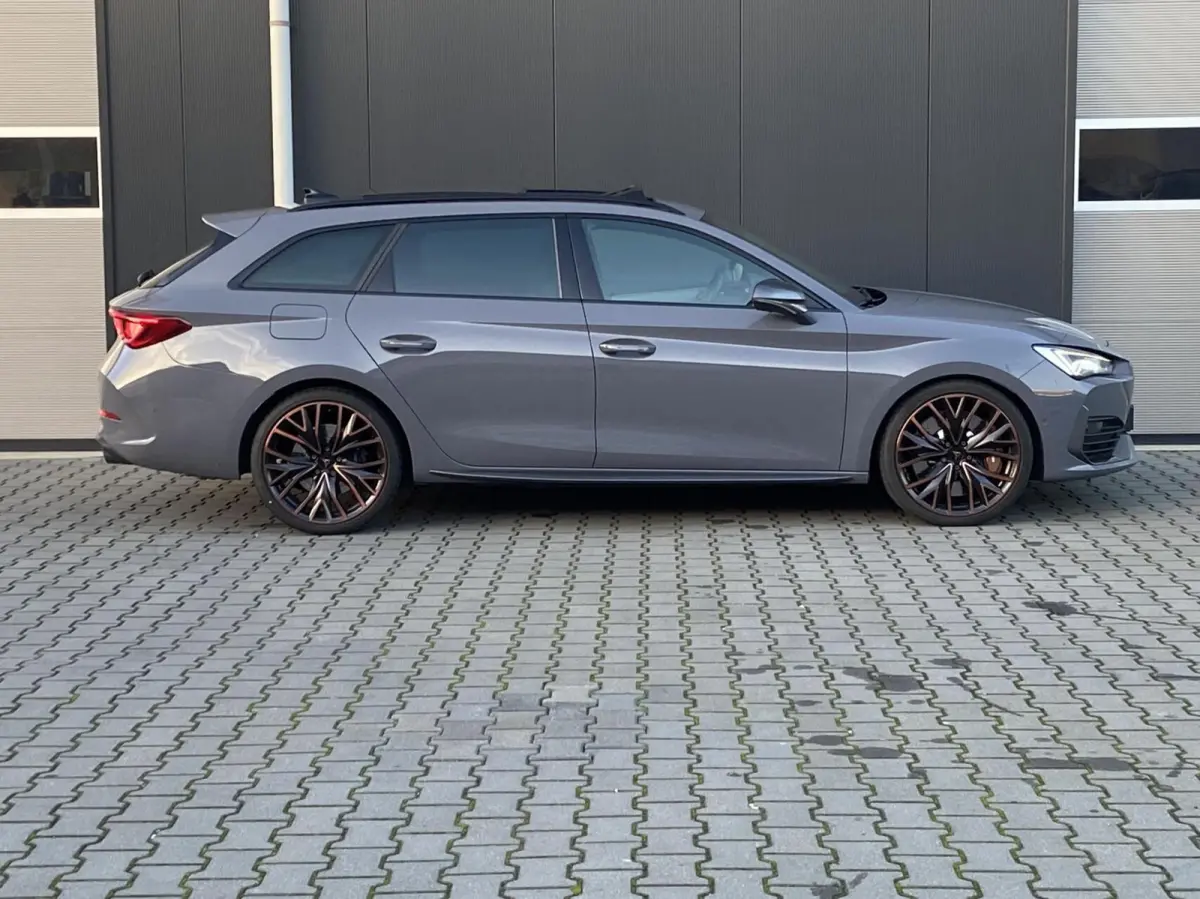 ST VZ 4Drive|pano|trekhaak|Brembo| full-option