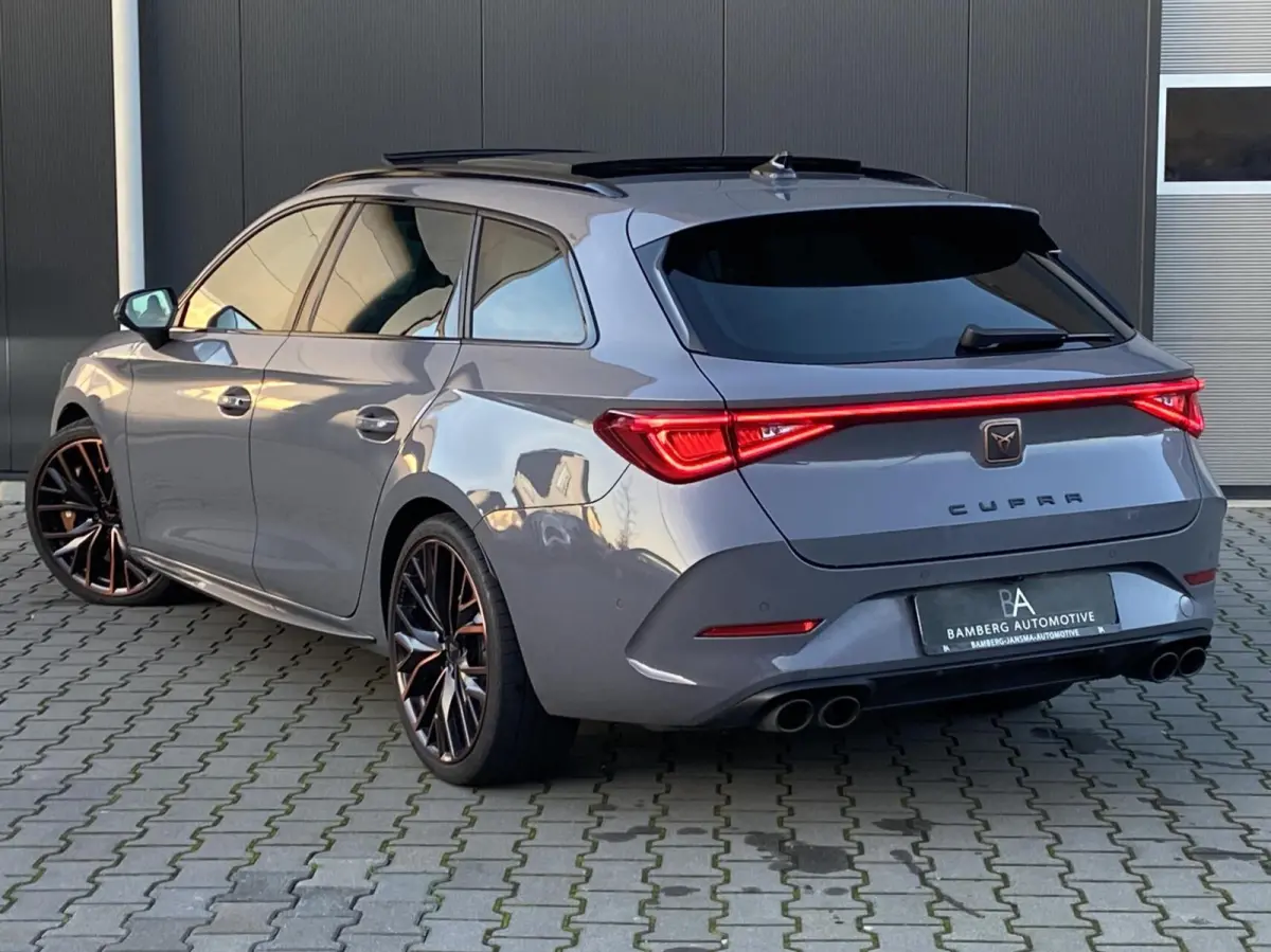 ST VZ 4Drive|pano|trekhaak|Brembo| full-option
