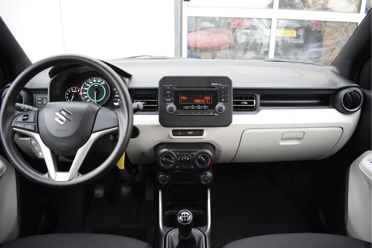1.2 Comfort | Airco | Parkeersensoren | Bluetooth