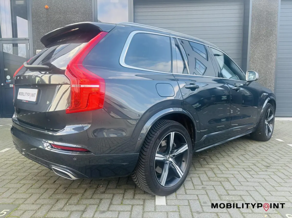 2.0 T8 Twin Engine AWD R-Design
