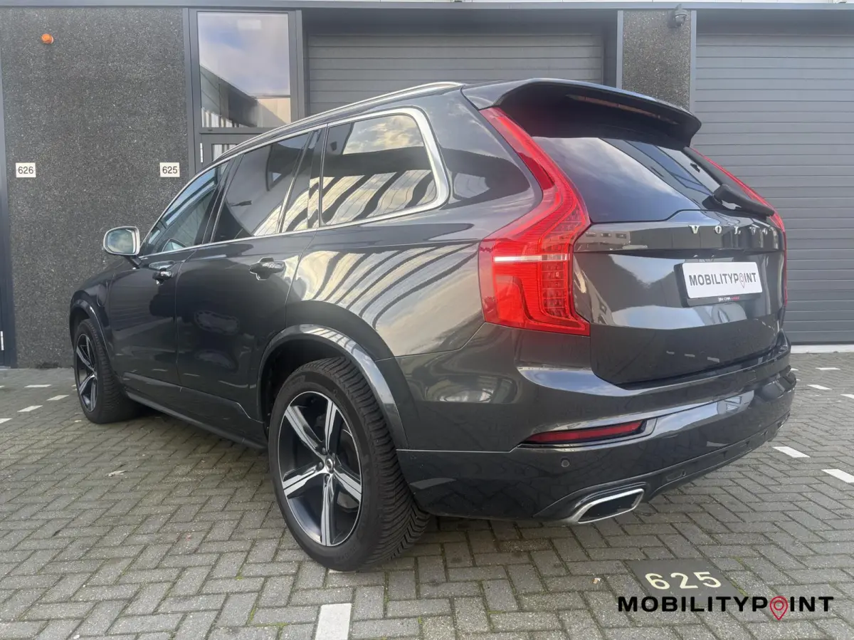 2.0 T8 Twin Engine AWD R-Design
