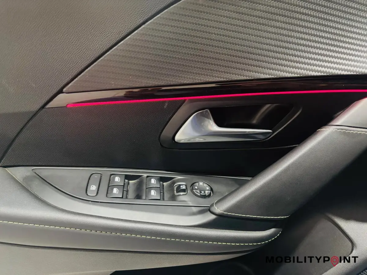 1.2 PureTech GT-Line|i-Cockpit |Camera |Cruise