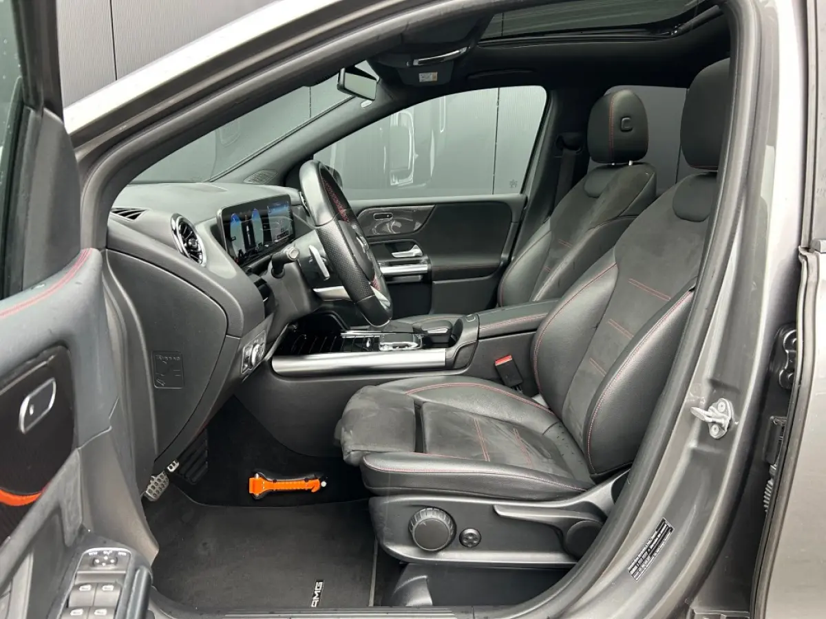 B 180 AMG Nightpakket 1e Eig. Pano Leder Camera Carplay E.klep