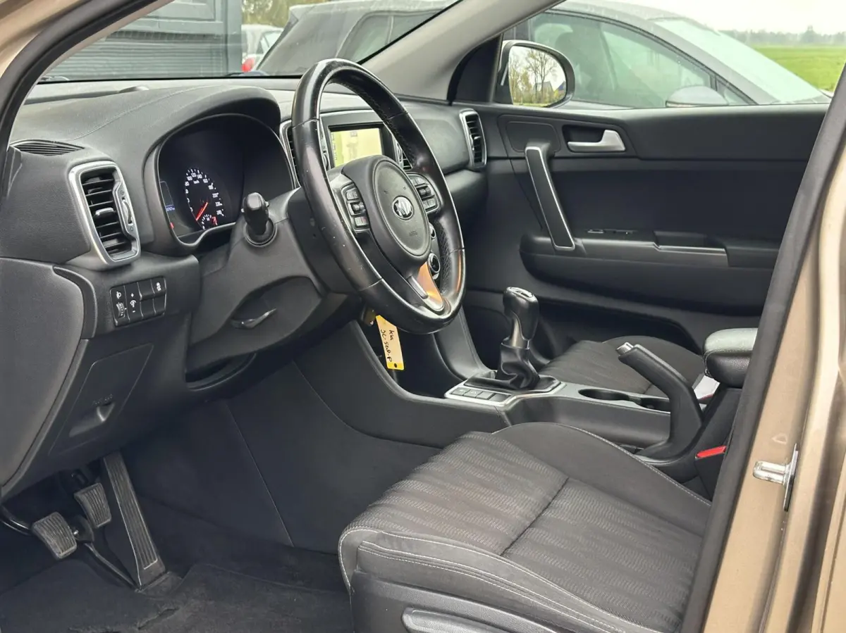 1.6 GDI ComfortLine Navigator Airco Cruise Navi