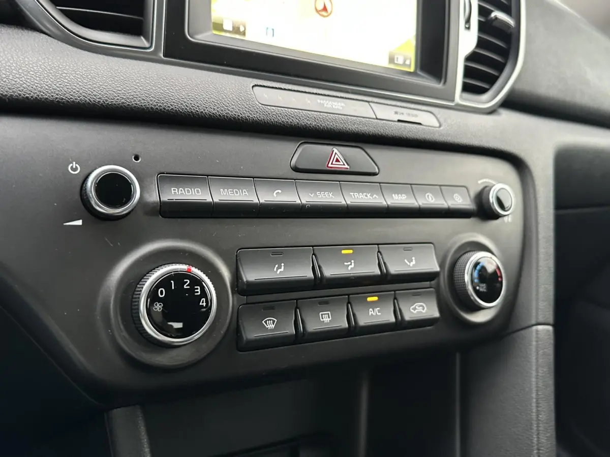 1.6 GDI ComfortLine Navigator Airco Cruise Navi