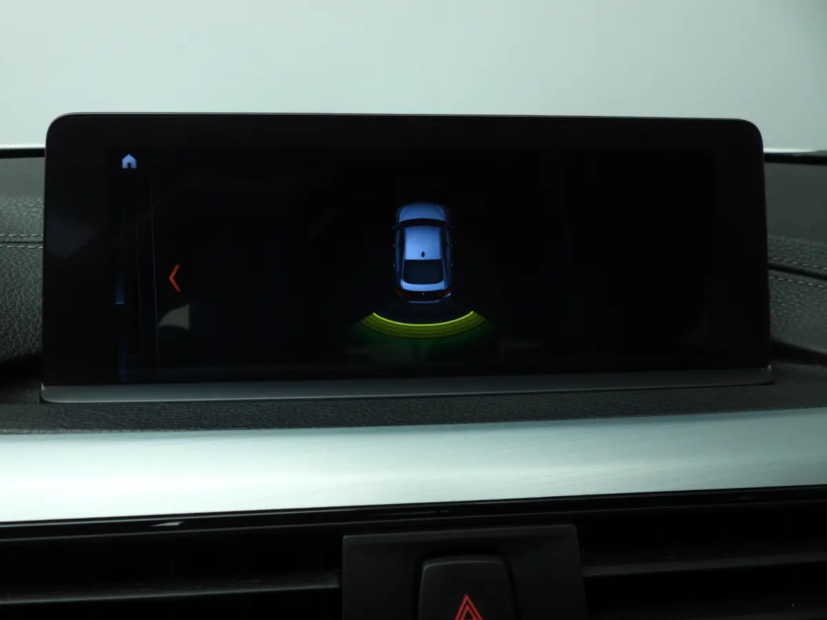 418i | M-Sportpakket | LED | Leder | Navigatie | Schuifdak | Stoelverwarming | DAB | Alu 18 inch