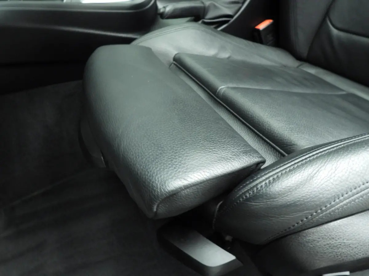 418i | M-Sportpakket | LED | Leder | Navigatie | Schuifdak | Stoelverwarming | DAB | Alu 18 inch