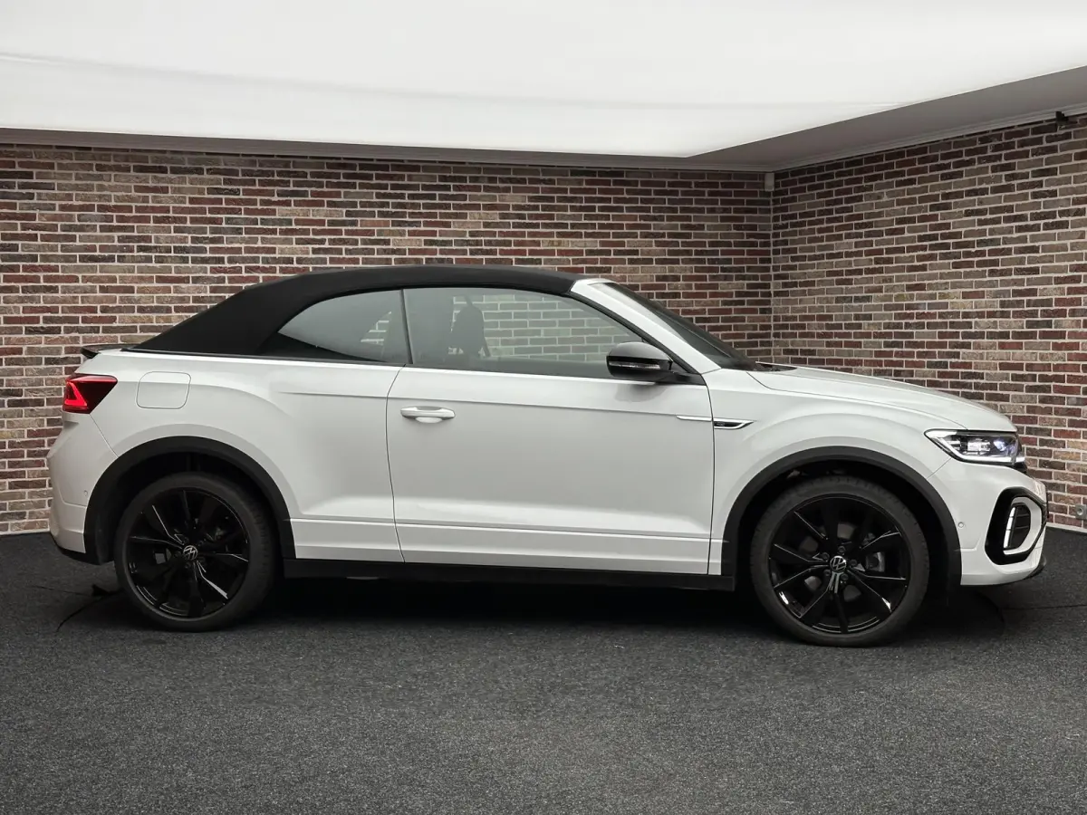 1.5 TSI R-Line | Beats by Dre| IQ Light| Keyless|