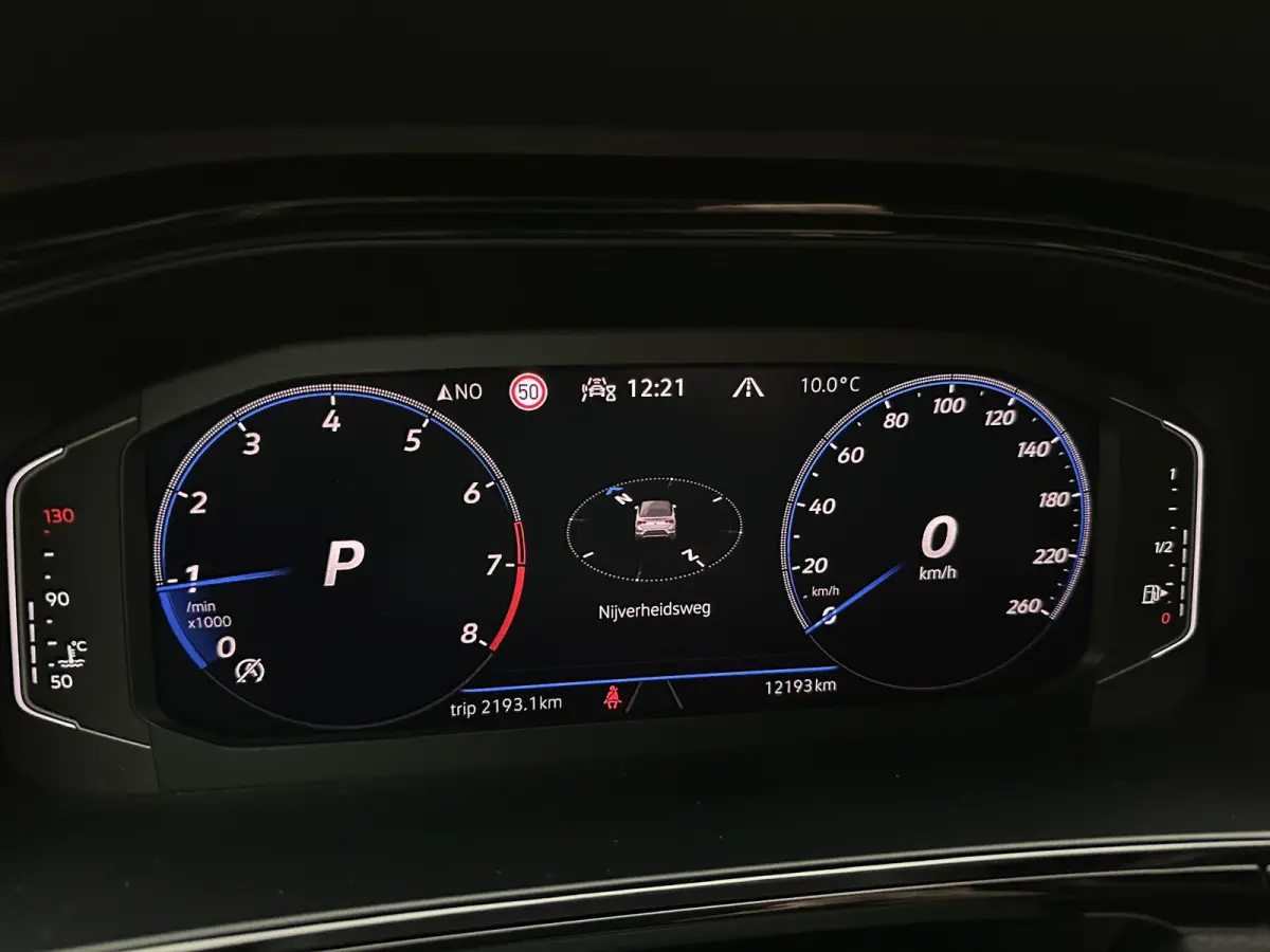 1.5 TSI R-Line | Beats by Dre| IQ Light| Keyless|