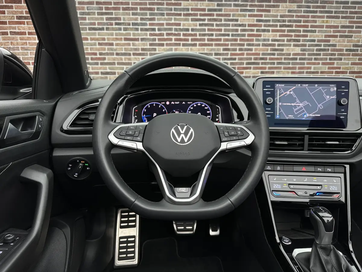 1.5 TSI R-Line | Beats by Dre| IQ Light| Keyless|