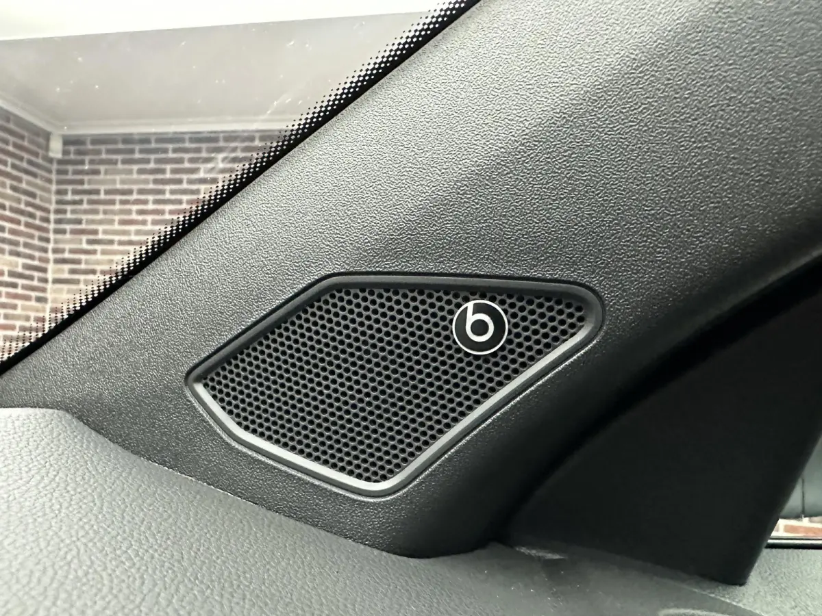1.5 TSI R-Line | Beats by Dre| IQ Light| Keyless|