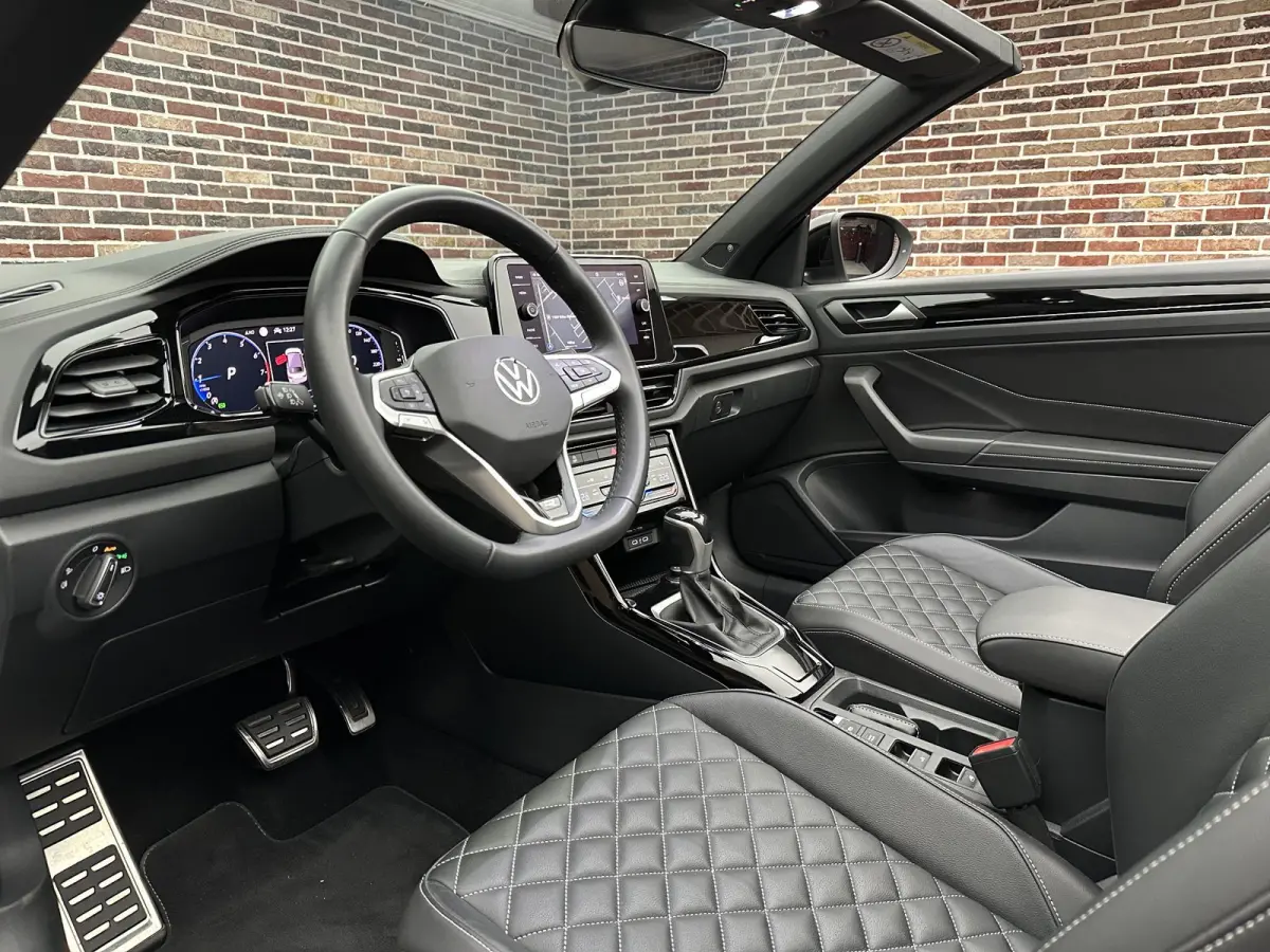 1.5 TSI R-Line | Beats by Dre| IQ Light| Keyless|