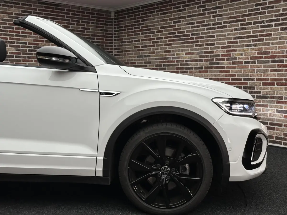 1.5 TSI R-Line | Beats by Dre| IQ Light| Keyless|