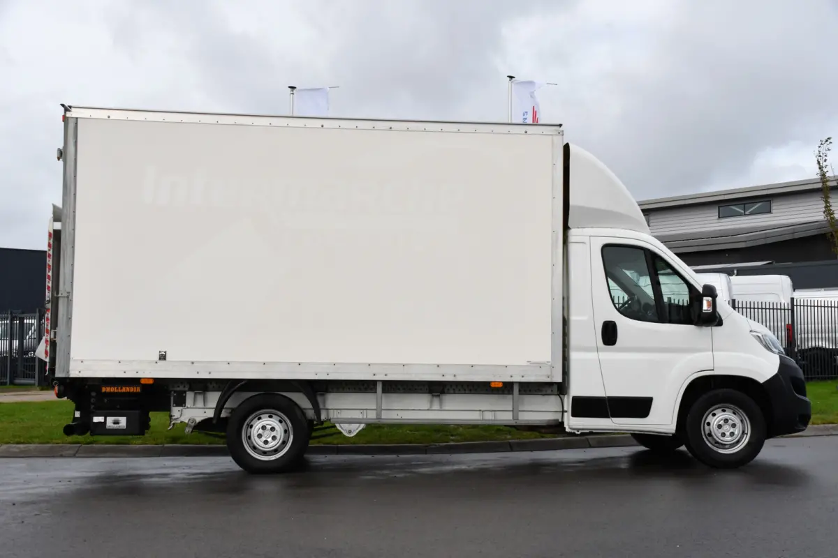 35 2.0 BlueHDi L4 Bakwagen Cruise, NAVI, 165PK, Laadklep, Airco, Uniek!
