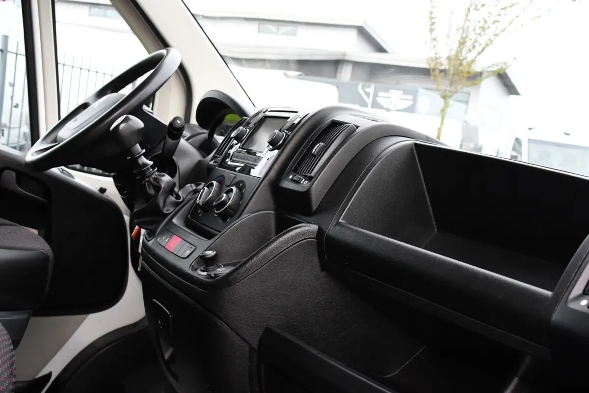 35 2.0 BlueHDi L4 Bakwagen Cruise, NAVI, 165PK, Laadklep, Airco, Uniek!