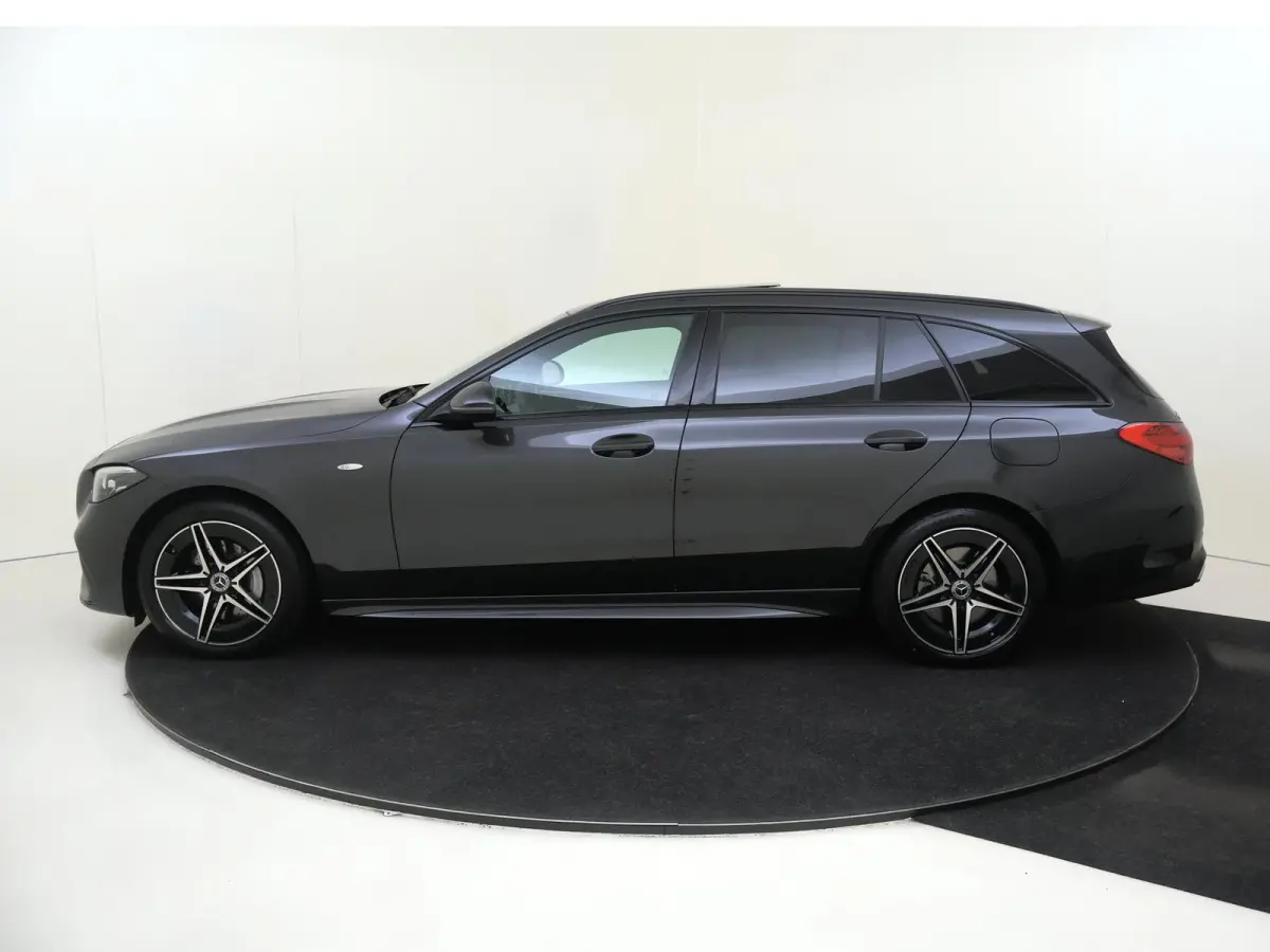 300 e Business Solution AMG /Panoramadak /Nightpakket /Winterpakket /Carplay