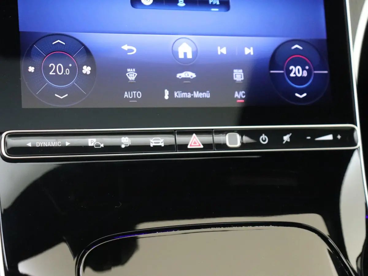 300 e Business Solution AMG /Panoramadak /Nightpakket /Winterpakket /Carplay