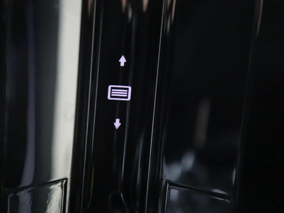 300 e Business Solution AMG /Panoramadak /Nightpakket /Winterpakket /Carplay