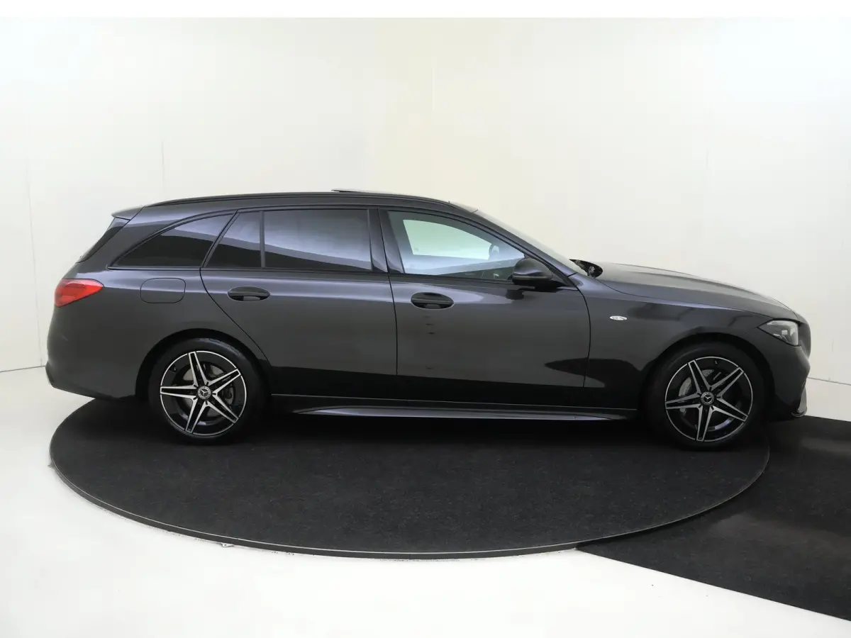 300 e Business Solution AMG /Panoramadak /Nightpakket /Winterpakket /Carplay