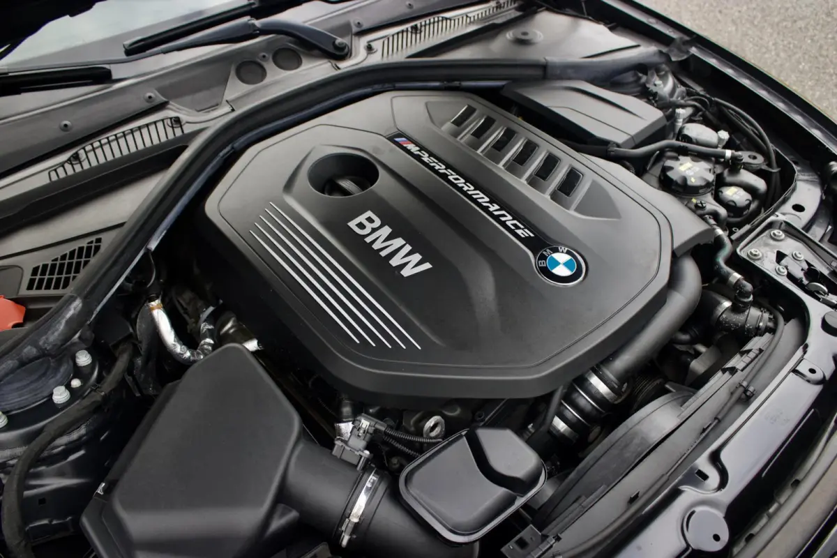 M140i Edition Shadow High Executive