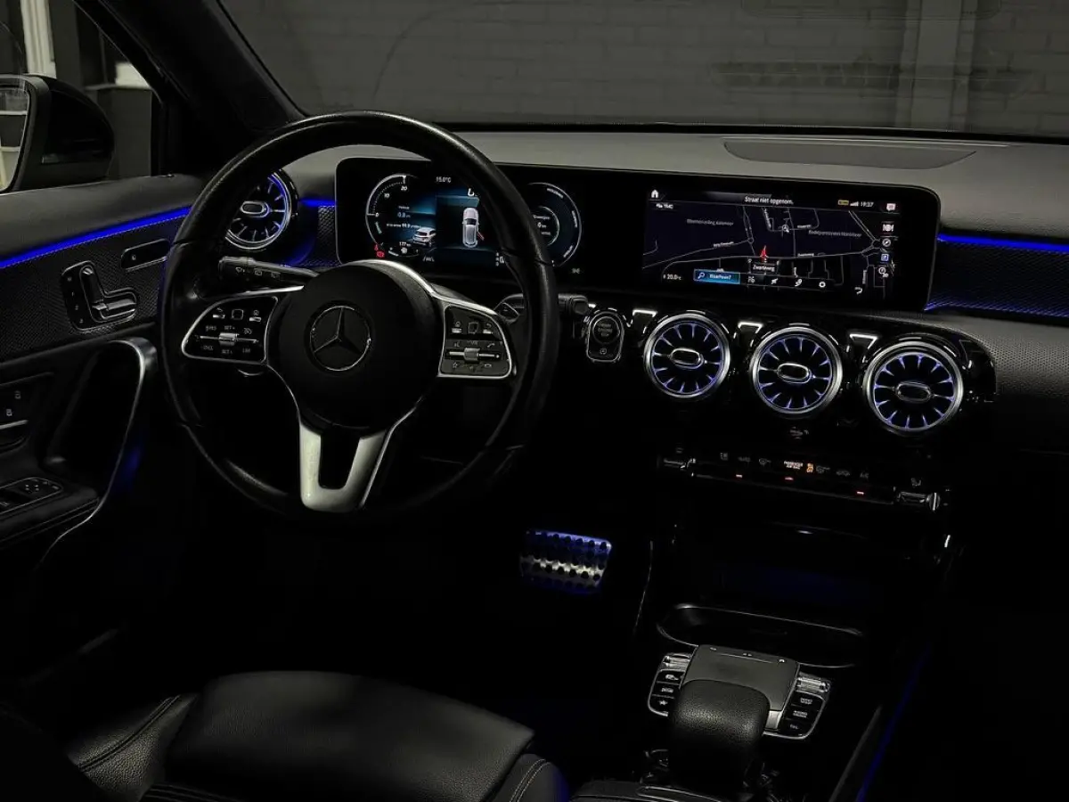220 Premium|SFEER|360|MEMORY|LED|CRUISE