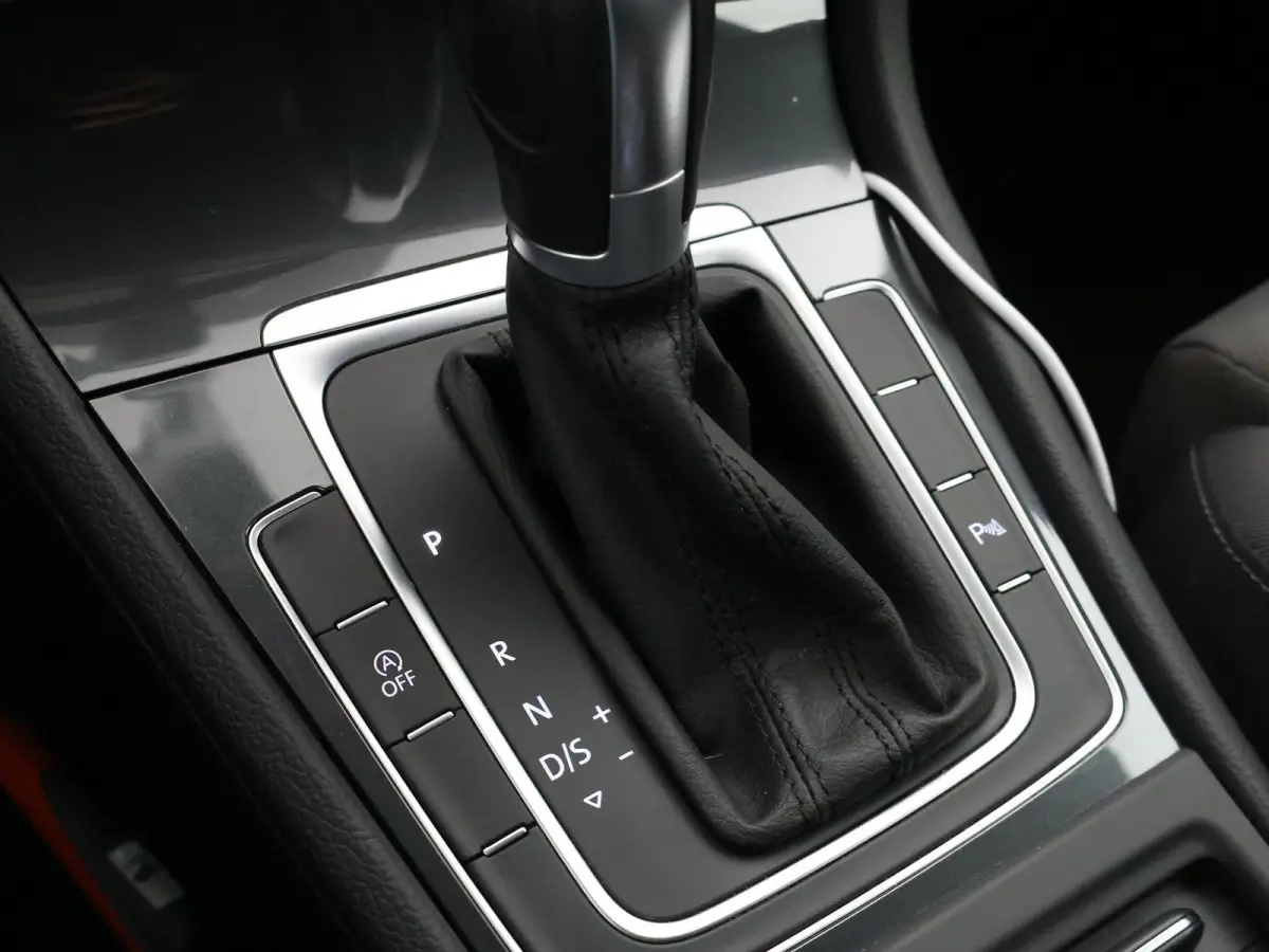 1.5 TSI 130 PK DSG AUT. + MASSAGE / ADAPTIVE CRUISE / CARPLAY / STOELVERW.